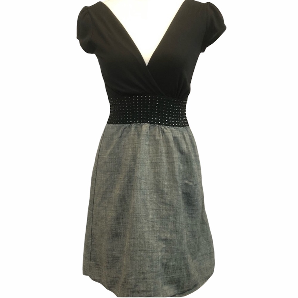✅4-20$ sale V neck dress size small a line